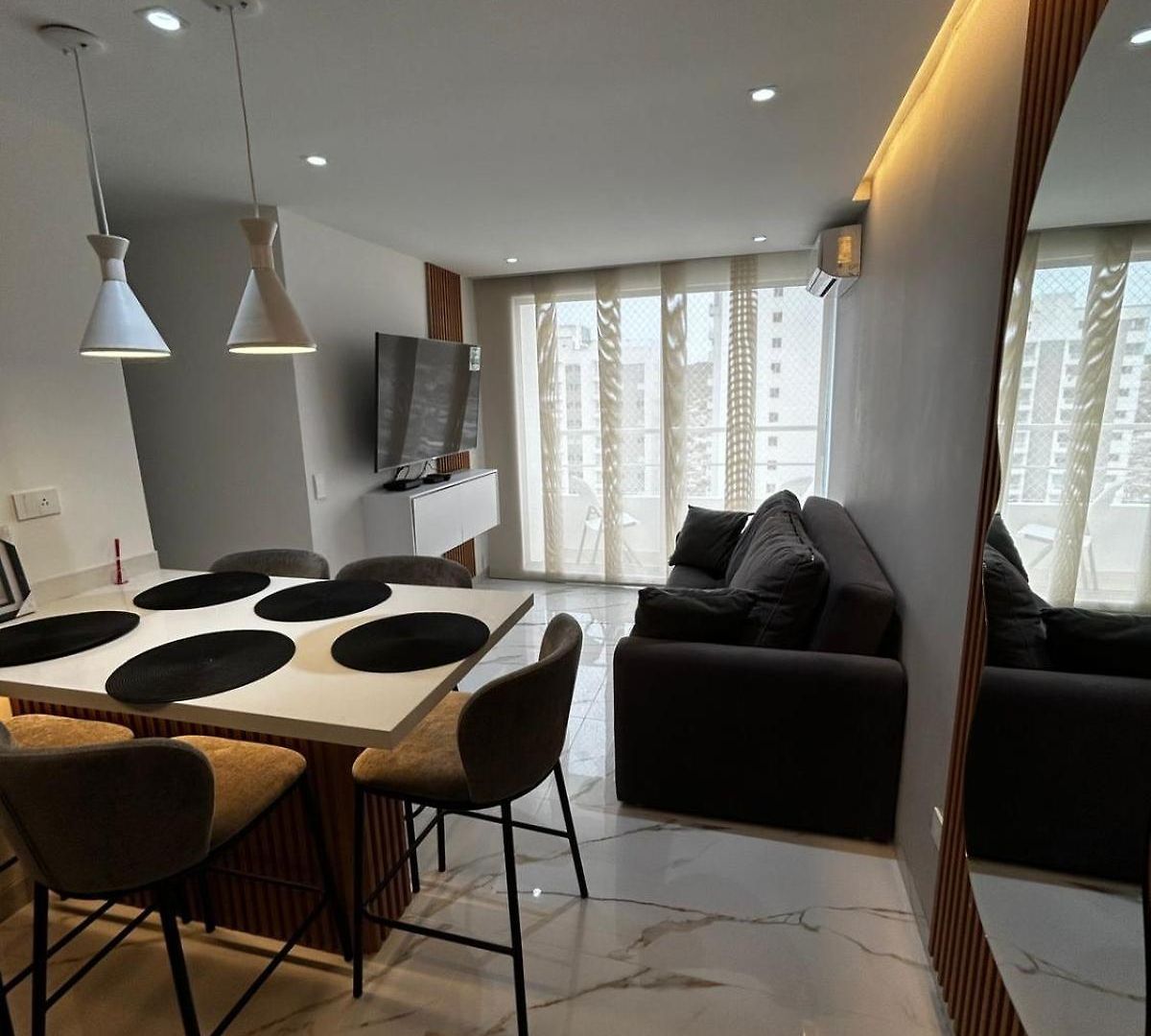 Apartamento 2704 *