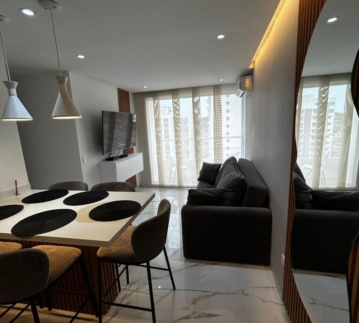 2704 Apartamento *