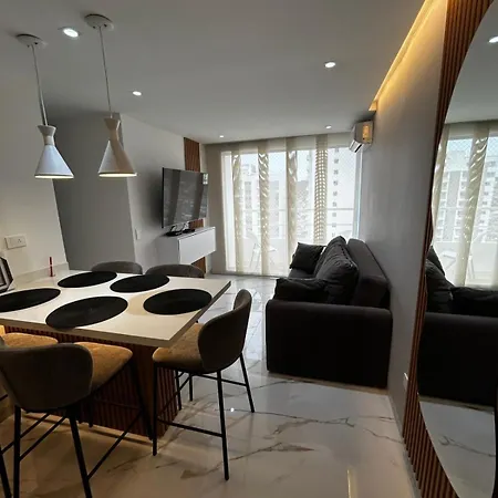 Apartamento 2704 *