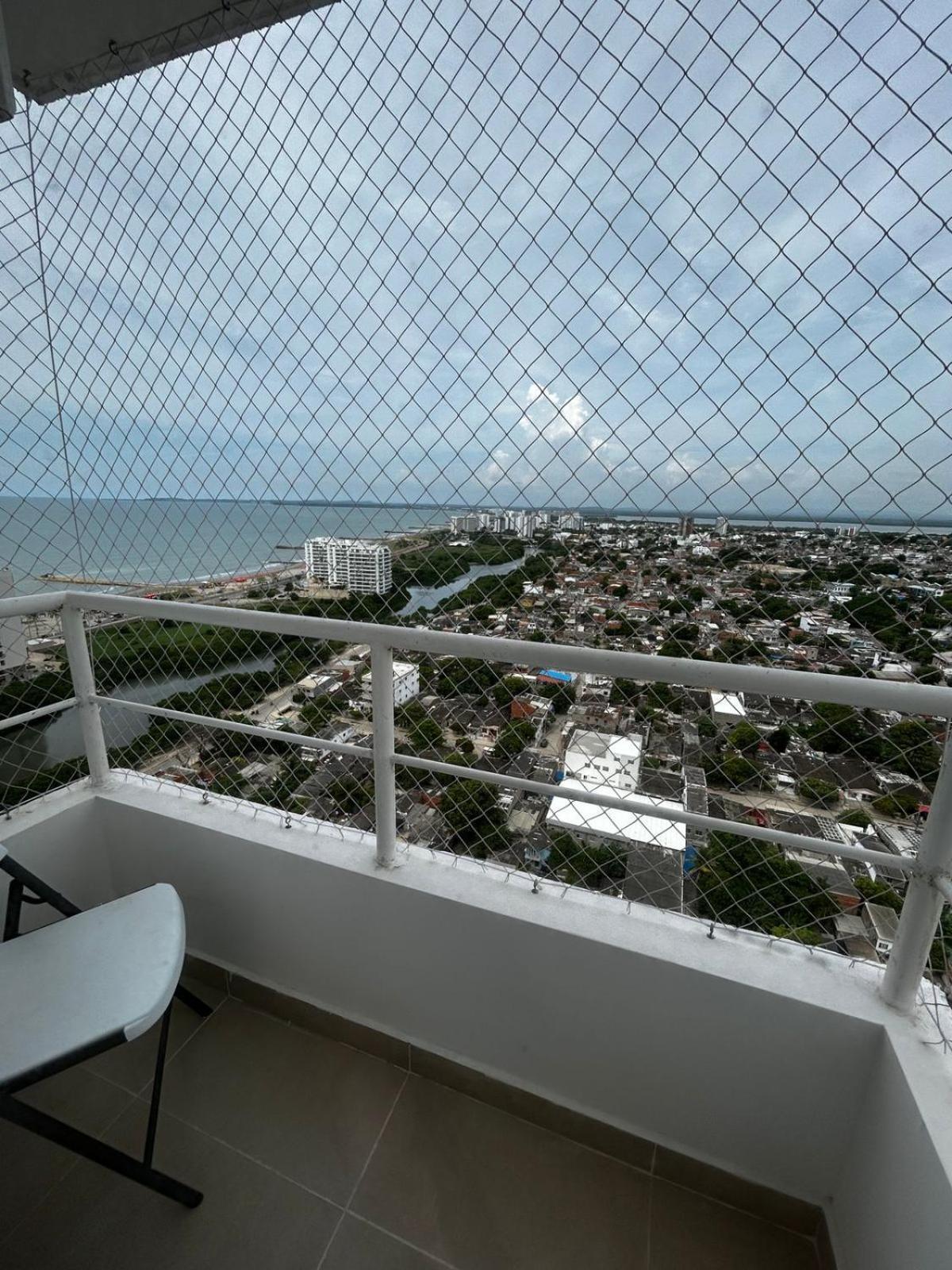 2704 Apartamento *