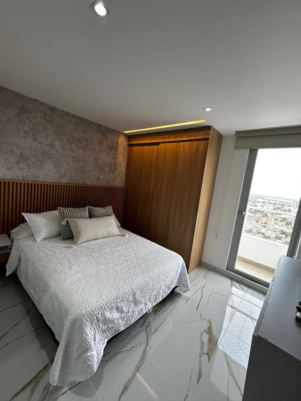 2704 Apartamento