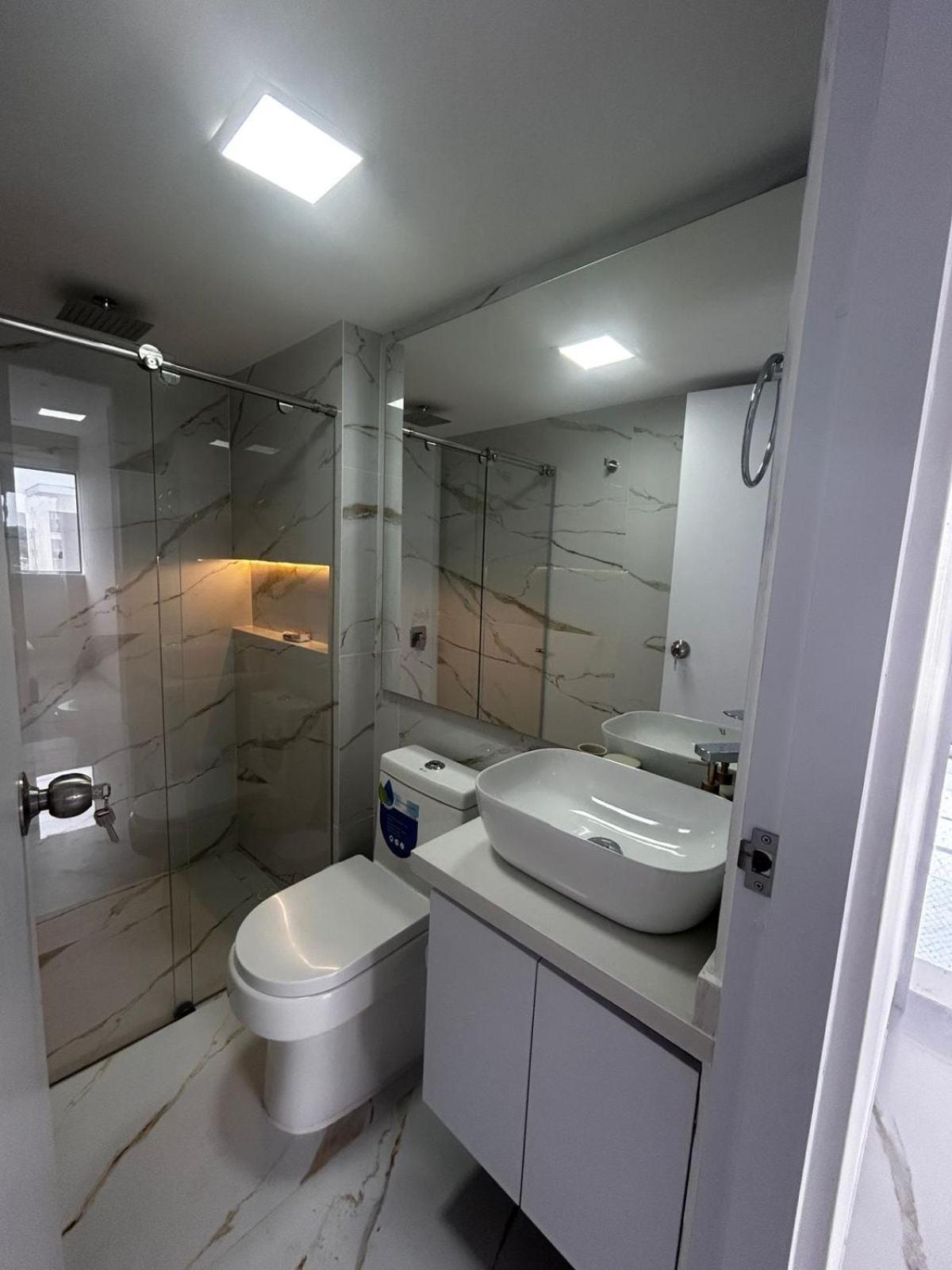 2704 Apartamento *